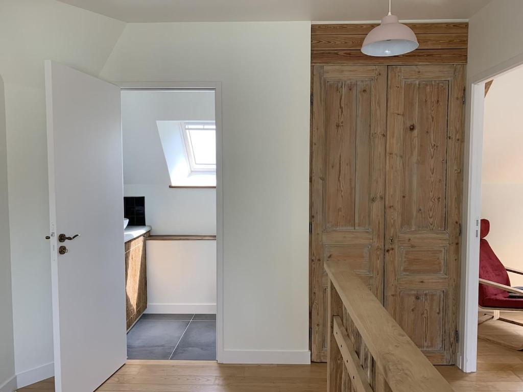 Charmante Maison De Campagne En Pierres Et Bois Sartilly-Baie-Bocage Экстерьер фото